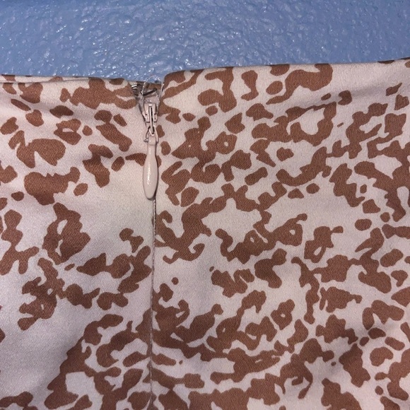 J Crew Stretch Paisley Mini Skirt - size 4.   MM - Picture 4 of 5